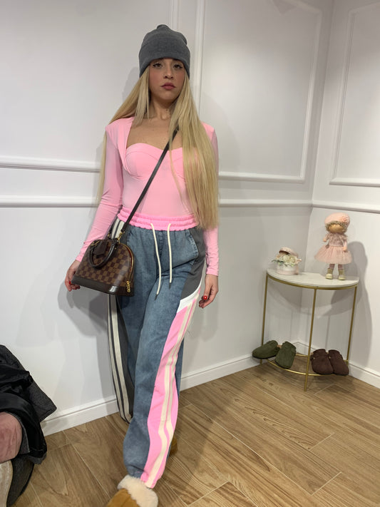 Jeans con inserti tuta rosa