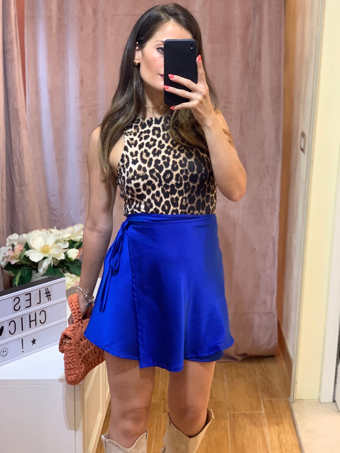 Gonna satin blu elettrico