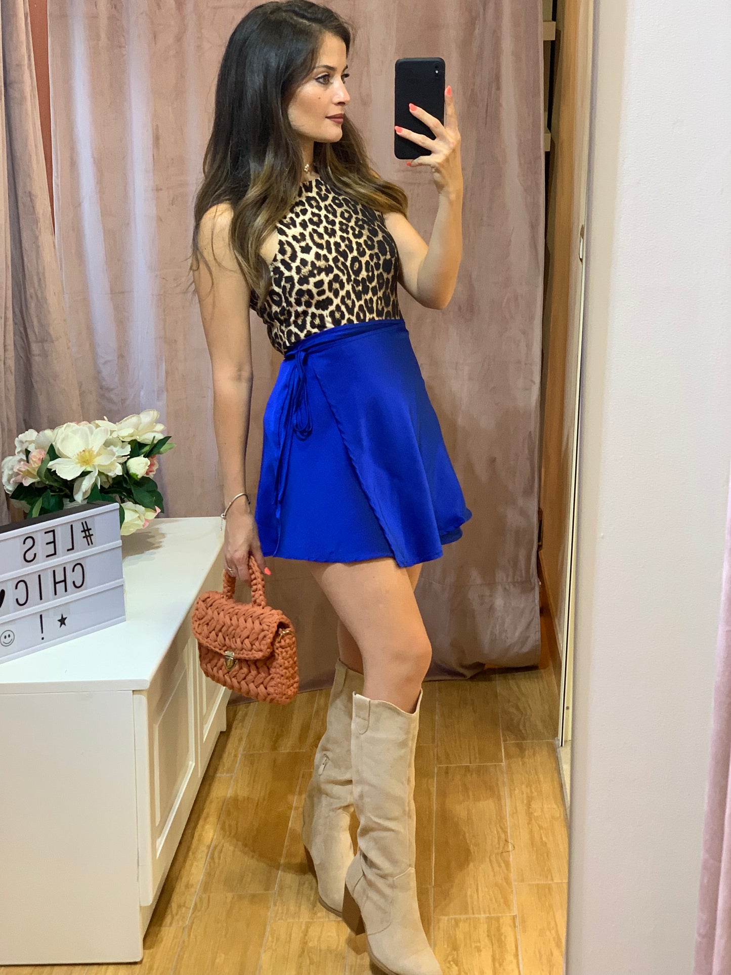 Gonna satin blu elettrico